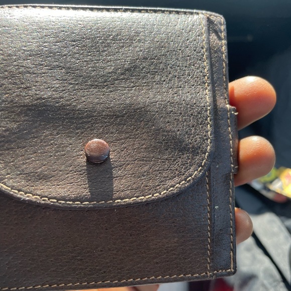 Men’s gucci wallet - Picture 2 of 2